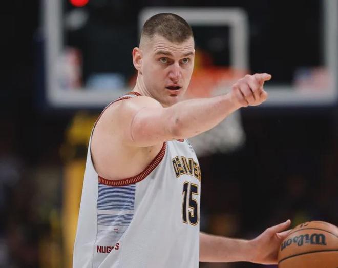 之间的对决 之间的对决